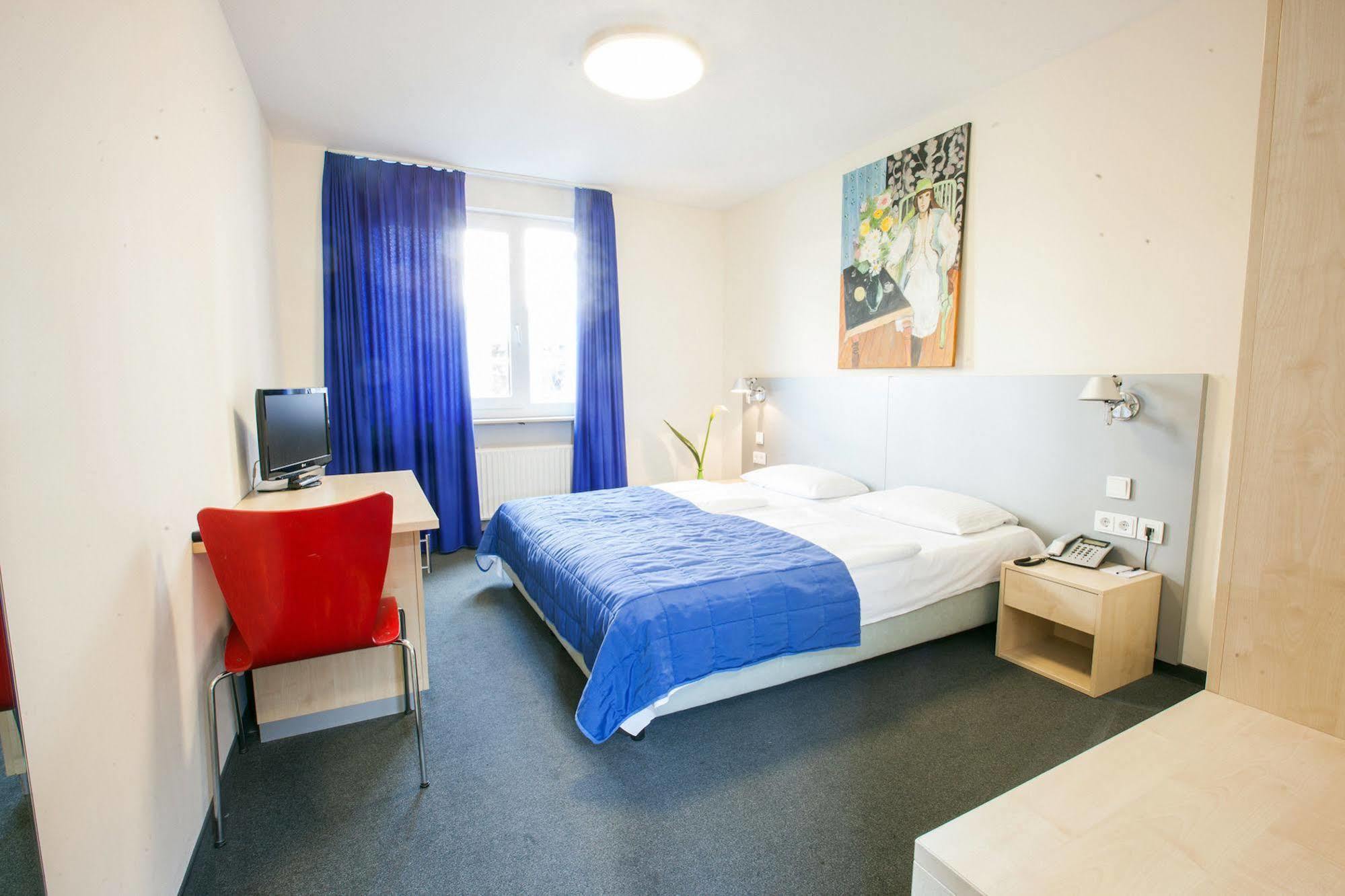 Muenchner Hof 3*