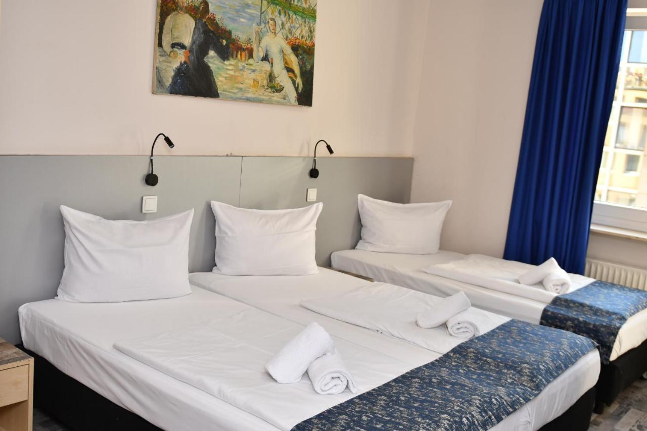 Muenchner Hof Hotel 3*